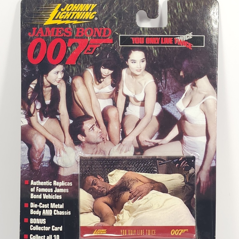 Johnny Lightning James Bond 007 Die-Cast 1:64 Car You Only Live Twice 1998 - Picture 2 of 11
